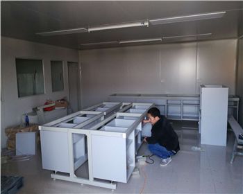 給客戶進行全套實驗室設(shè)備配備（一）